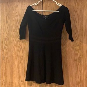 Scoop neck flare dress with middle cut out